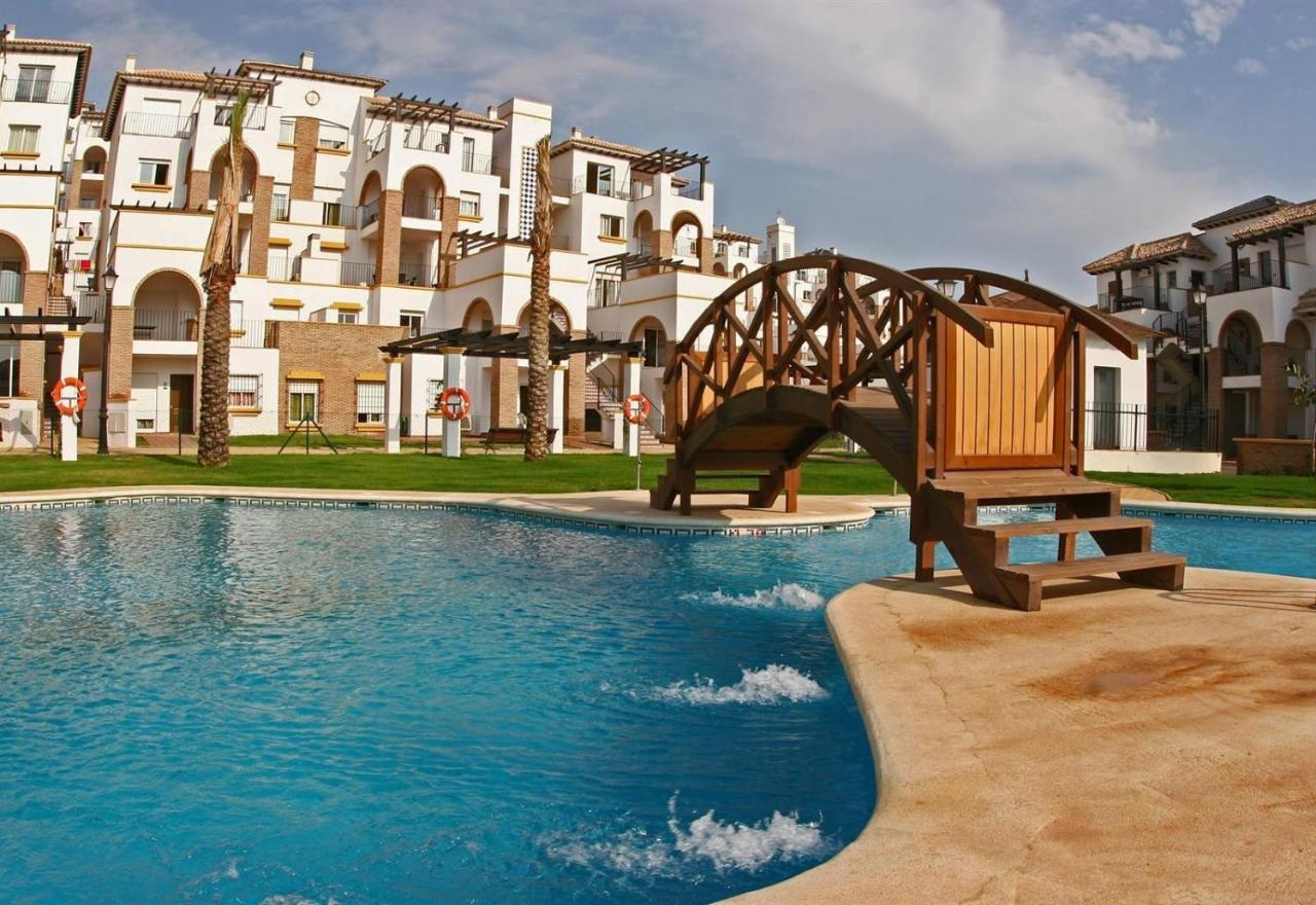 2 Bed Apartment With Pools And Spa Бера Екстер'єр фото